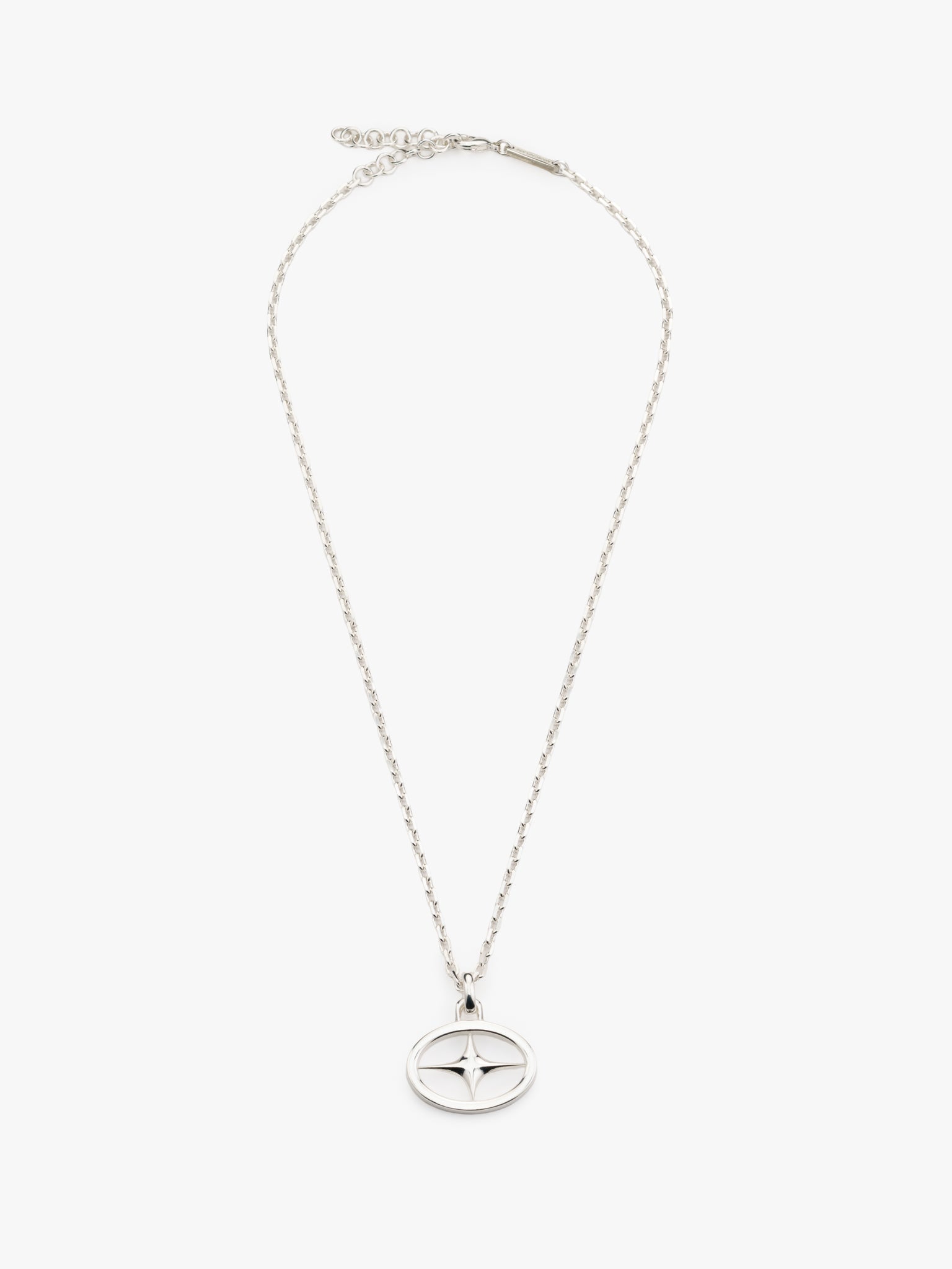 ICON OVAL PENDANT NECKLACE
